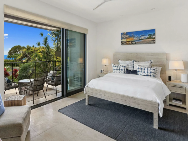 Maui One Level Luxury Interior Views of Pacific