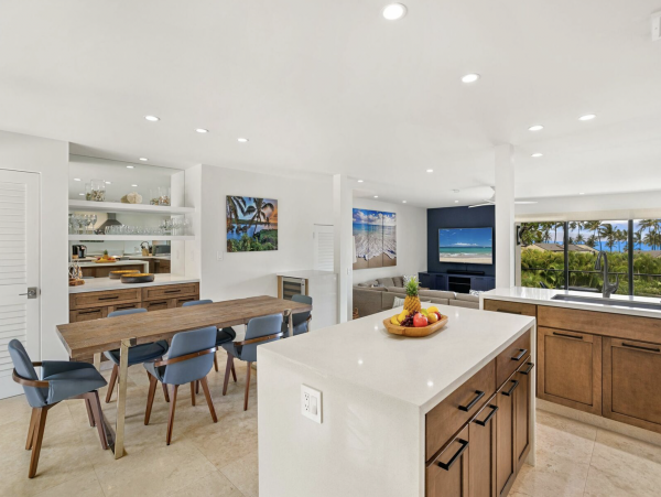 Maui One Level Luxury Interior Views of Pacific