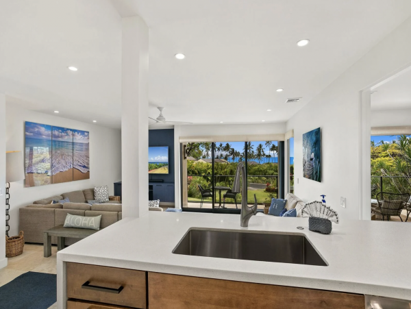 Maui One Level Luxury Interior Views of Pacific
