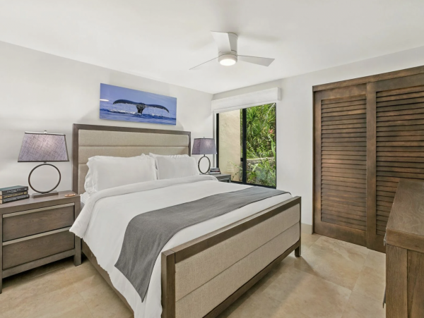 Maui One Level Luxury Interior Views of Pacific