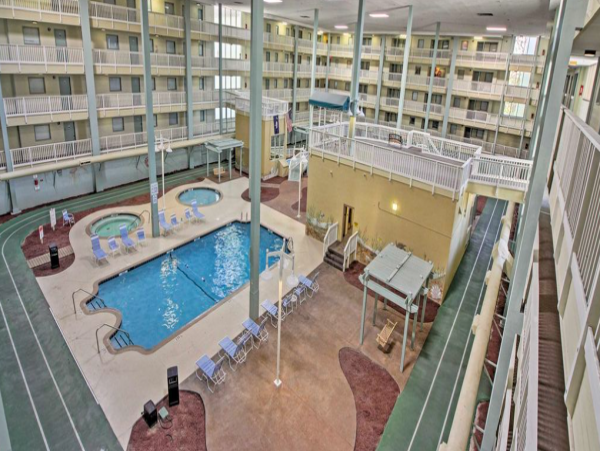 2 Bedroom Resort Condo with Ocan views