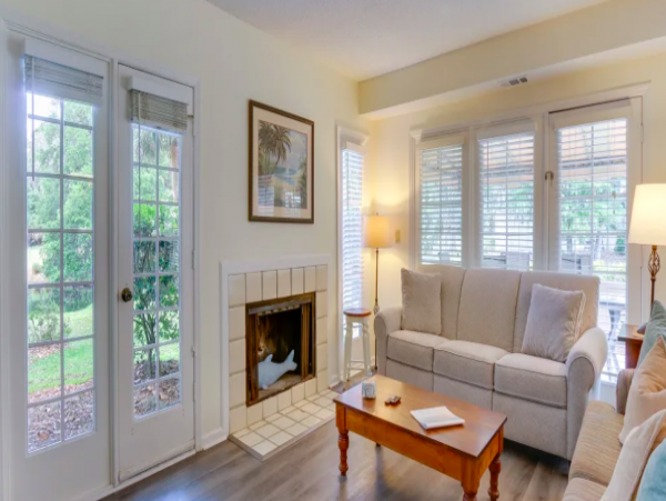 Pet Friendly resort near Beach- 3 Bedroom- 3.5 Bathrooms