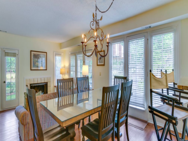 Pet Friendly resort near Beach- 3 Bedroom- 3.5 Bathrooms