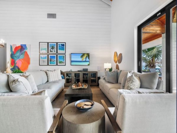 Luxury Exuma Vacation Rental – Remodeled 5-Bedroom Home Near Beaches