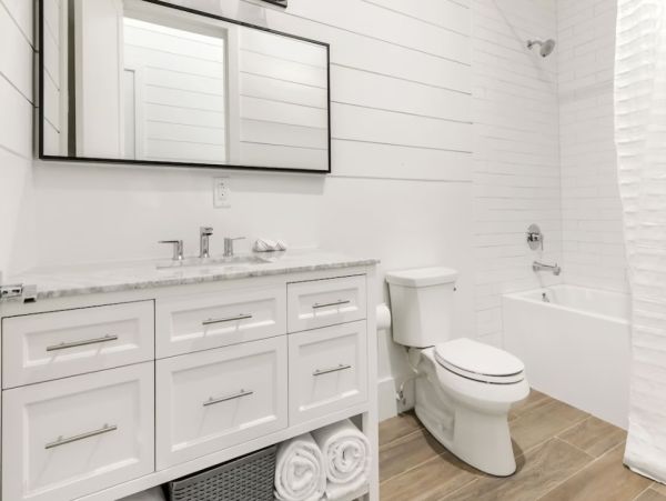 Luxury Exuma Vacation Rental – Remodeled 5-Bedroom Home Near Beaches