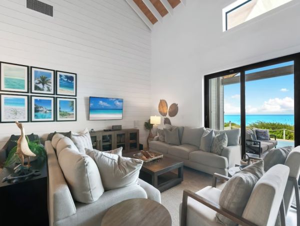 Luxury Exuma Vacation Rental – Remodeled 5-Bedroom Home Near Beaches