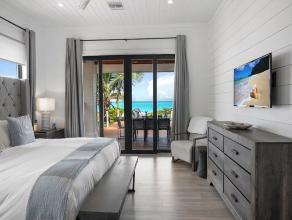 Luxury Exuma Vacation Rental – Remodeled 5-Bedroom Home Near Beaches
