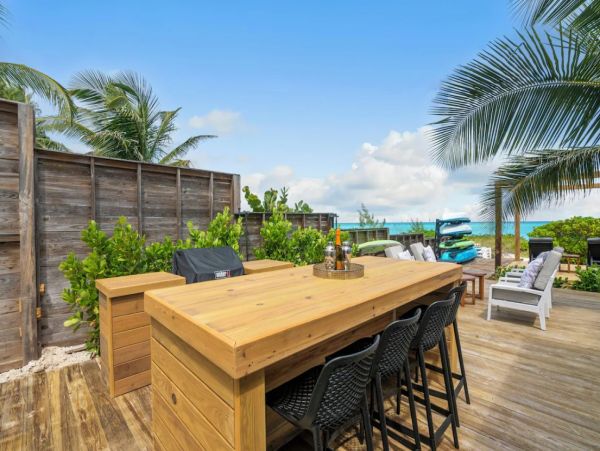 Luxury Exuma Vacation Rental – Remodeled 5-Bedroom Home Near Beaches