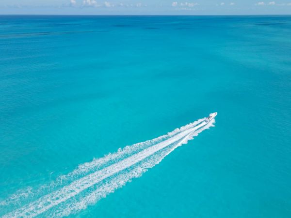 Ocean Front Exuma Vacation Home Six Bedroom