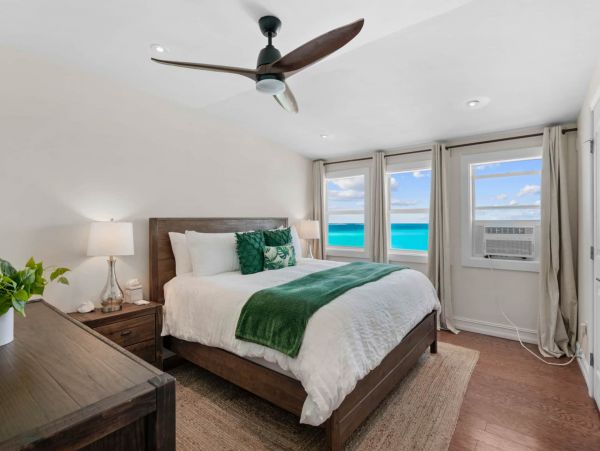 Ocean Front Exuma Vacation Home Six Bedroom