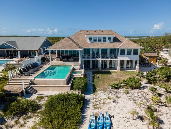 Ocean Front Exuma Vacation Home Six Bedroom