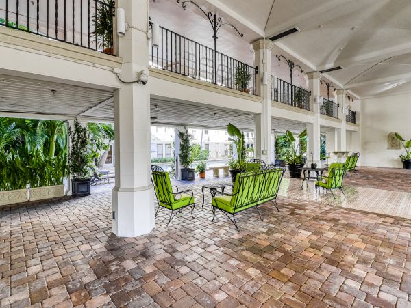 Palm Beach Vacation Hotel Room Walk to Beach