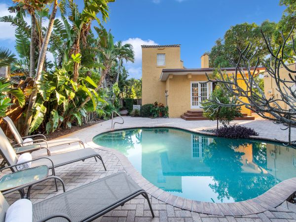 West Palm Beach Vacation Home Three Bedroom