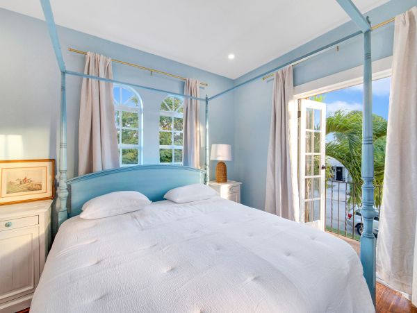 West Palm Beach Vacation Home Three Bedroom