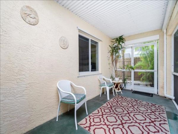 Manasota Key Vacation Home Two Bedroom Walk to Beach