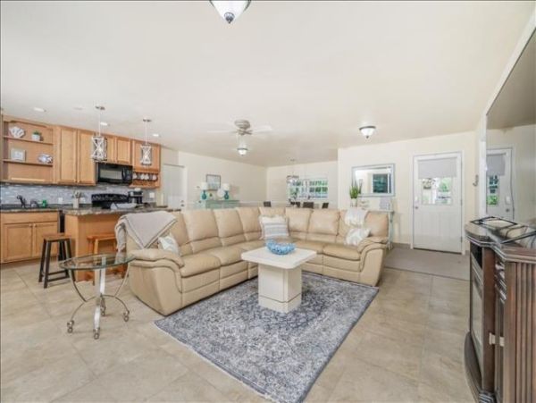Manasota Key Vacation Home Two Bedroom Walk to Beach