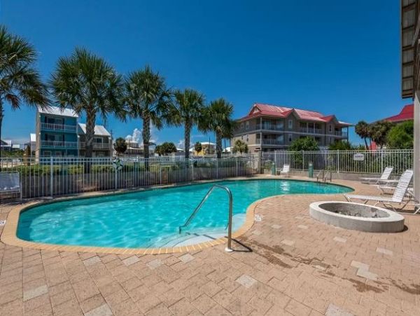 Navarre Beach 5 Bedroom Vacation Home Close to Beach