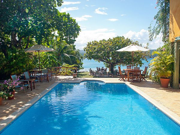 Discovery Bay Ville Beachfront w/ 6 Bedrooms & Private Beach