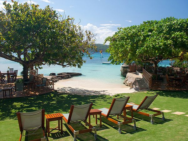 Discovery Bay Ville Beachfront w/ 6 Bedrooms & Private Beach
