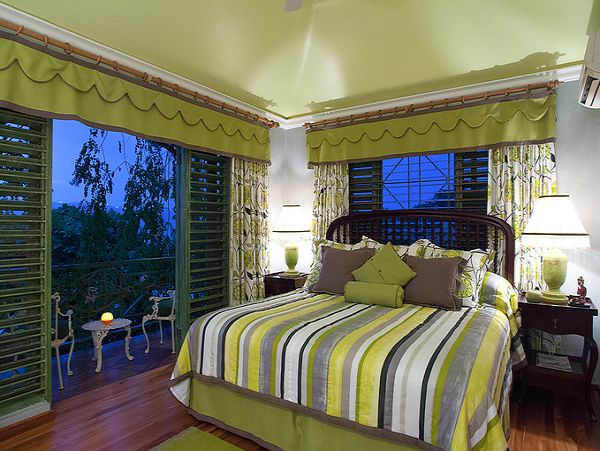 Discovery Bay Ville Beachfront w/ 6 Bedrooms & Private Beach