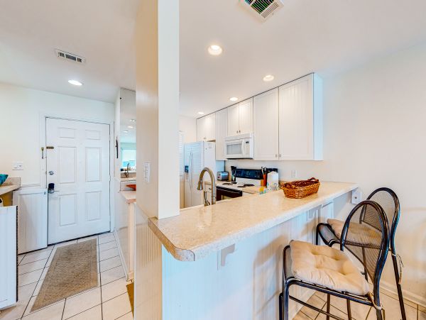 Nothing Short of Lovely Two Bedroom with Views