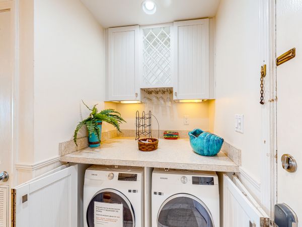 Nothing Short of Lovely Two Bedroom with Views