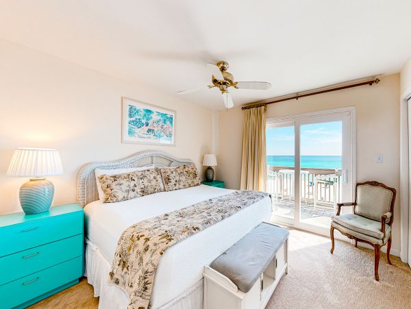 Nothing Short of Lovely Two Bedroom with Views
