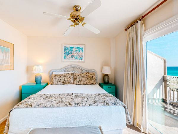 Nothing Short of Lovely Two Bedroom with Views
