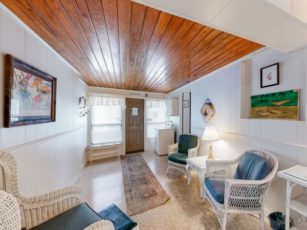 Spacious 6 Bedroom Vacation Rental Full Ocean Views