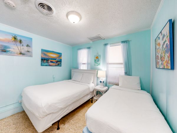 Spacious 6 Bedroom Vacation Rental Full Ocean Views