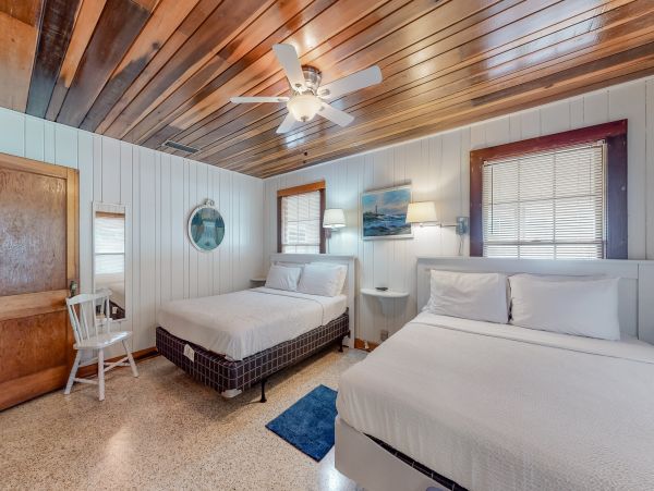 Spacious 6 Bedroom Vacation Rental Full Ocean Views
