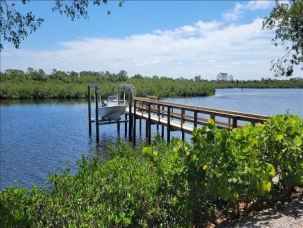 Englewood Vacation Home Five Bedroom On Beach