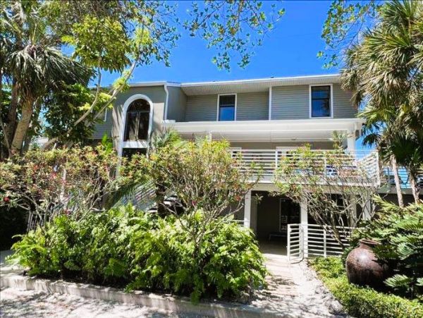 Englewood Vacation Home Five Bedroom On Beach