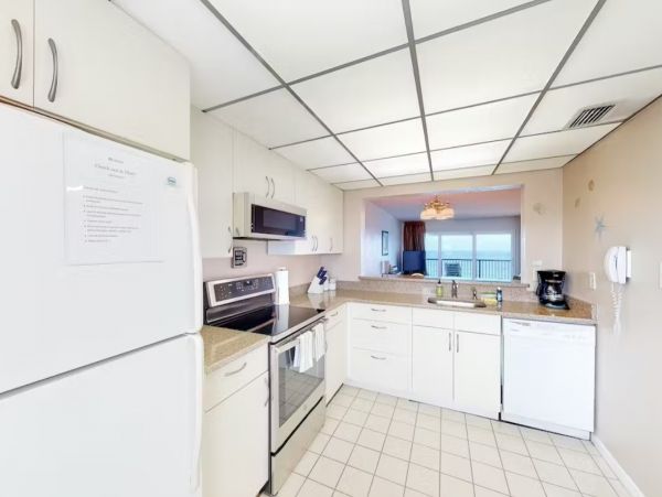 Gulfront Two Bedroom Vacation Condo in Madeira Beach