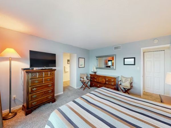 Gulfront Two Bedroom Vacation Condo in Madeira Beach