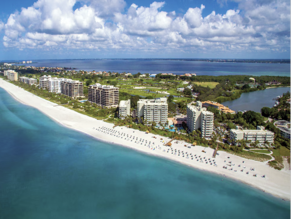 Private one story Country Club Shores Vacation home