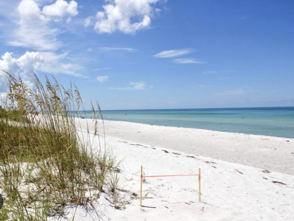 Private one story Country Club Shores Vacation home