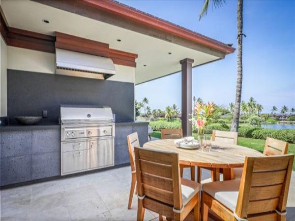 Kailua Kona Vacation Pool Estate Five Bedroom Walk to Beach