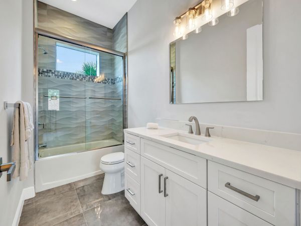 Modern Four Bedroom Vacation Rental in Naples