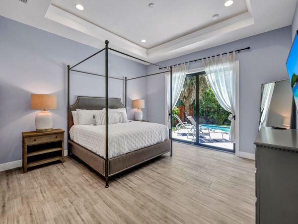 Modern Four Bedroom Vacation Rental in Naples