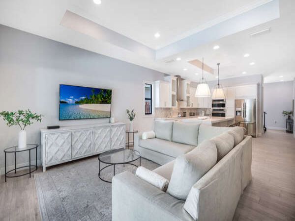 Modern Four Bedroom Vacation Rental in Naples