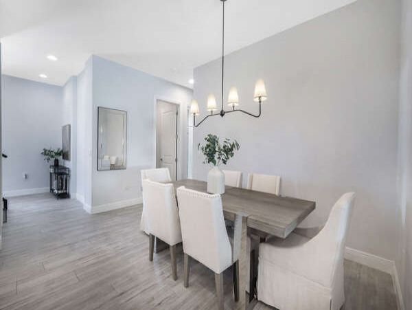 Modern Four Bedroom Vacation Rental in Naples