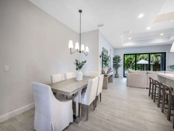 Modern Four Bedroom Vacation Rental in Naples
