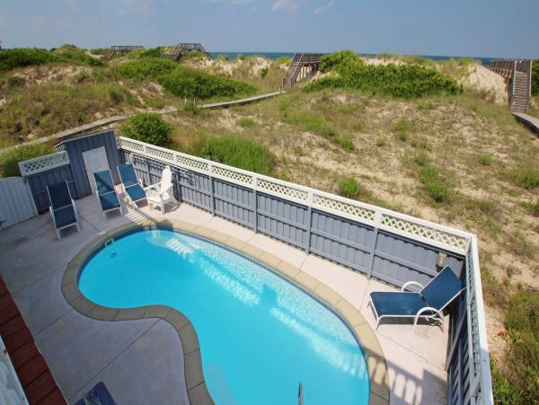 Corolla Vacation Home Six Bedroom Walk to Beach
