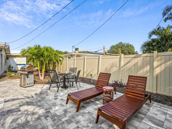 St Pete Three Bedroom Home, the Perfect Vacation Spot!