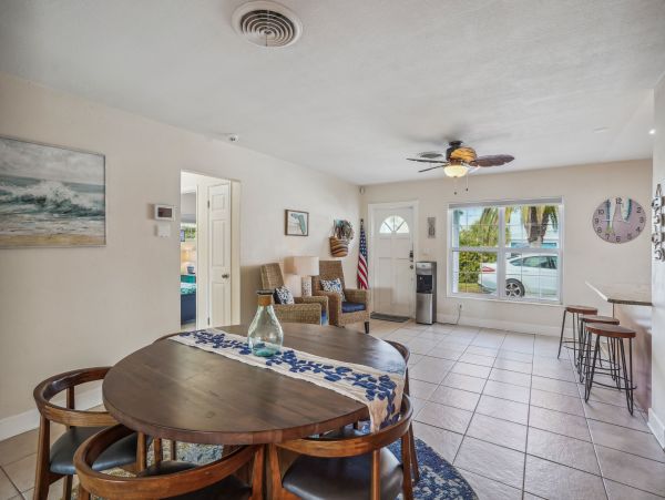 St Pete Three Bedroom Home, the Perfect Vacation Spot!