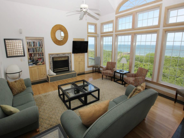 Corolla Seven Bedroom Five Bathroom Vacation Residence