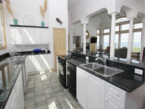Corolla Seven Bedroom Five Bathroom Vacation Residence