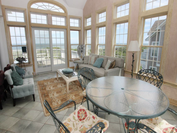 Corolla Seven Bedroom Five Bathroom Vacation Residence