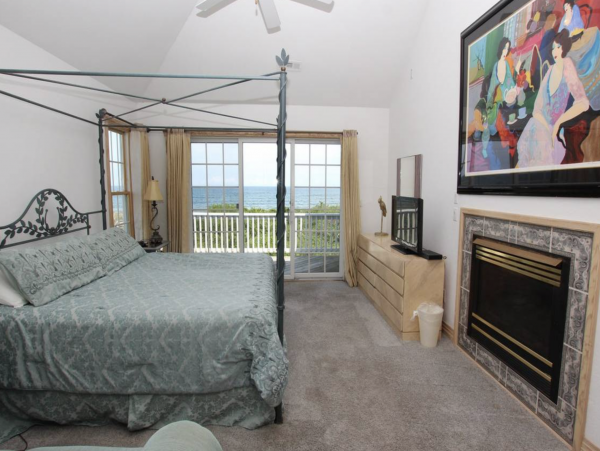 Corolla Seven Bedroom Five Bathroom Vacation Residence